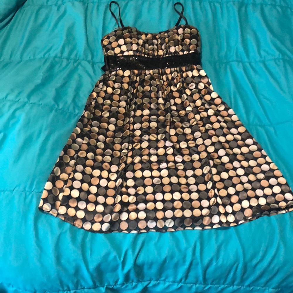 Spaghetti strap short brown dot dress